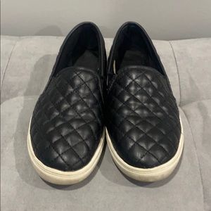 Girls Stevies slip on sneaker size 2